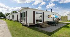 Noordiek Chalet 93435 in Oostappen Marina Beach